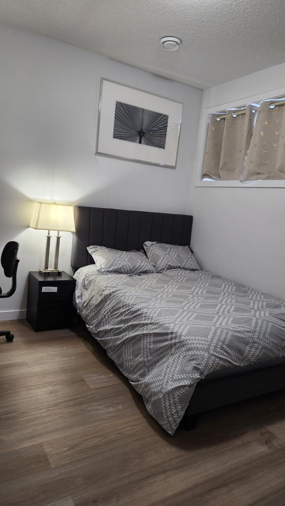 Modern 2 Bedroom Basement Suite At West אדמונטון מראה חיצוני תמונה