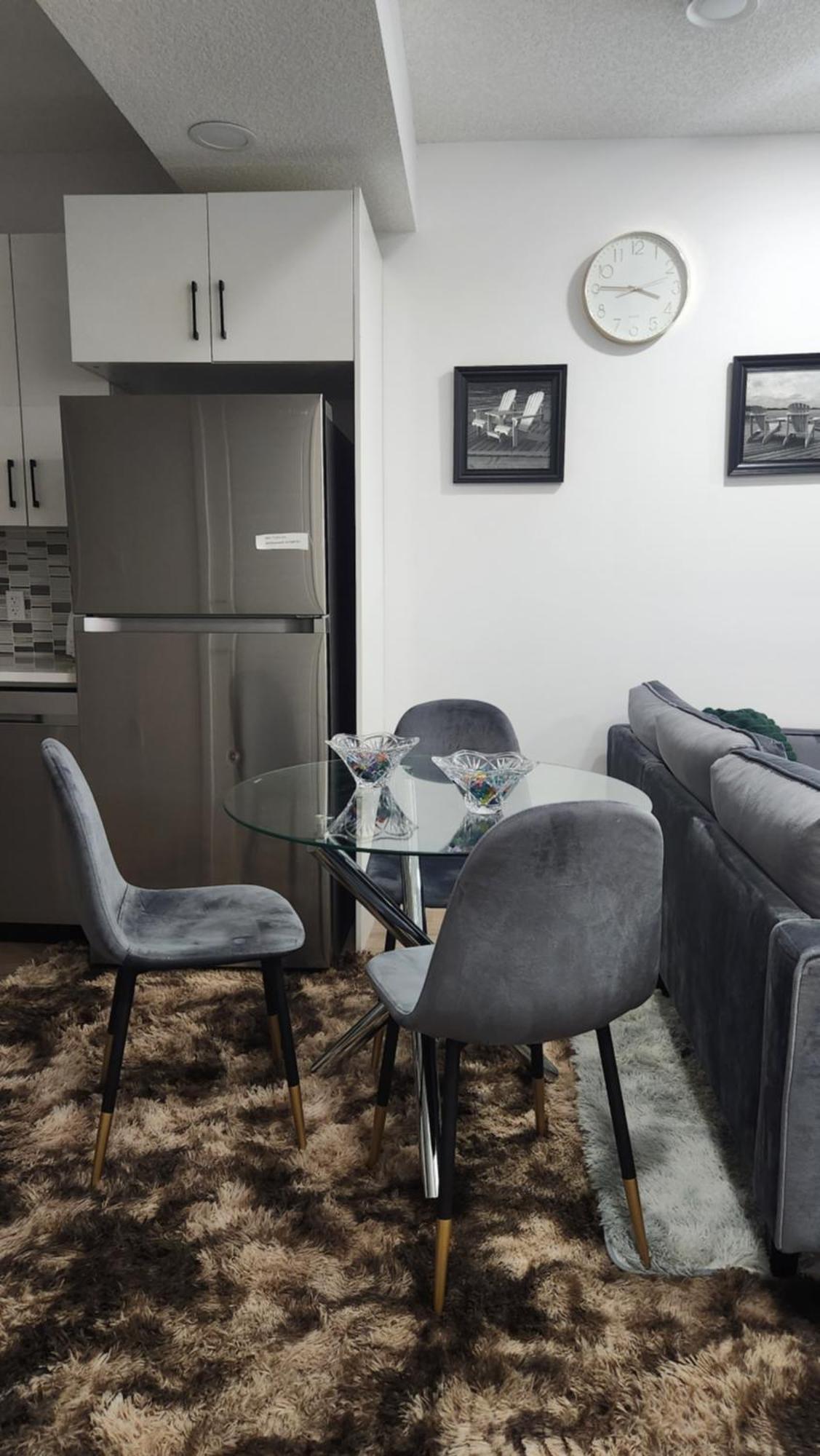 Modern 2 Bedroom Basement Suite At West אדמונטון מראה חיצוני תמונה