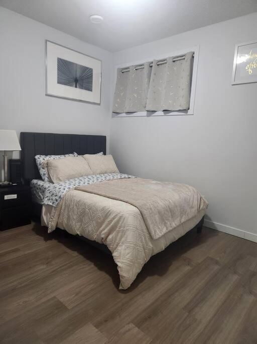Modern 2 Bedroom Basement Suite At West אדמונטון מראה חיצוני תמונה